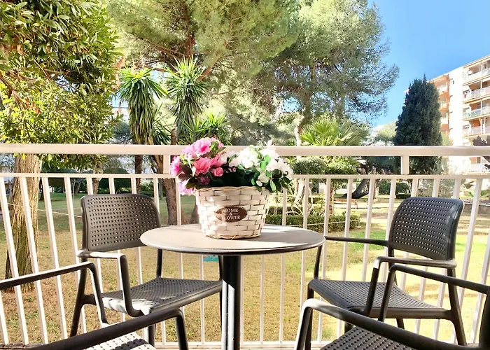 Zaragoza Apartmán *
